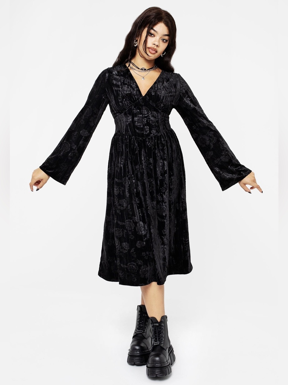 Disturbia Invocation Flared Sleeve Midi Dress Size 16 Black Velvet New